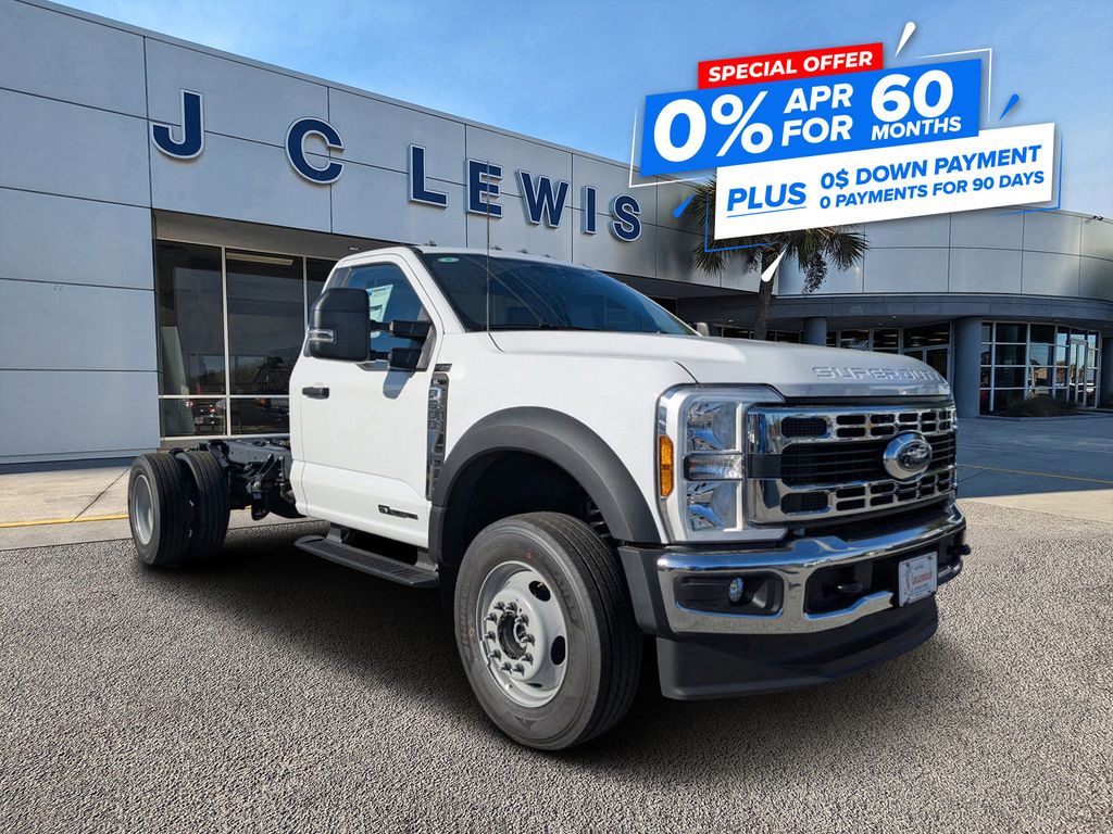 2025 Ford F-600 Super Duty Chassis Cab XL's photo