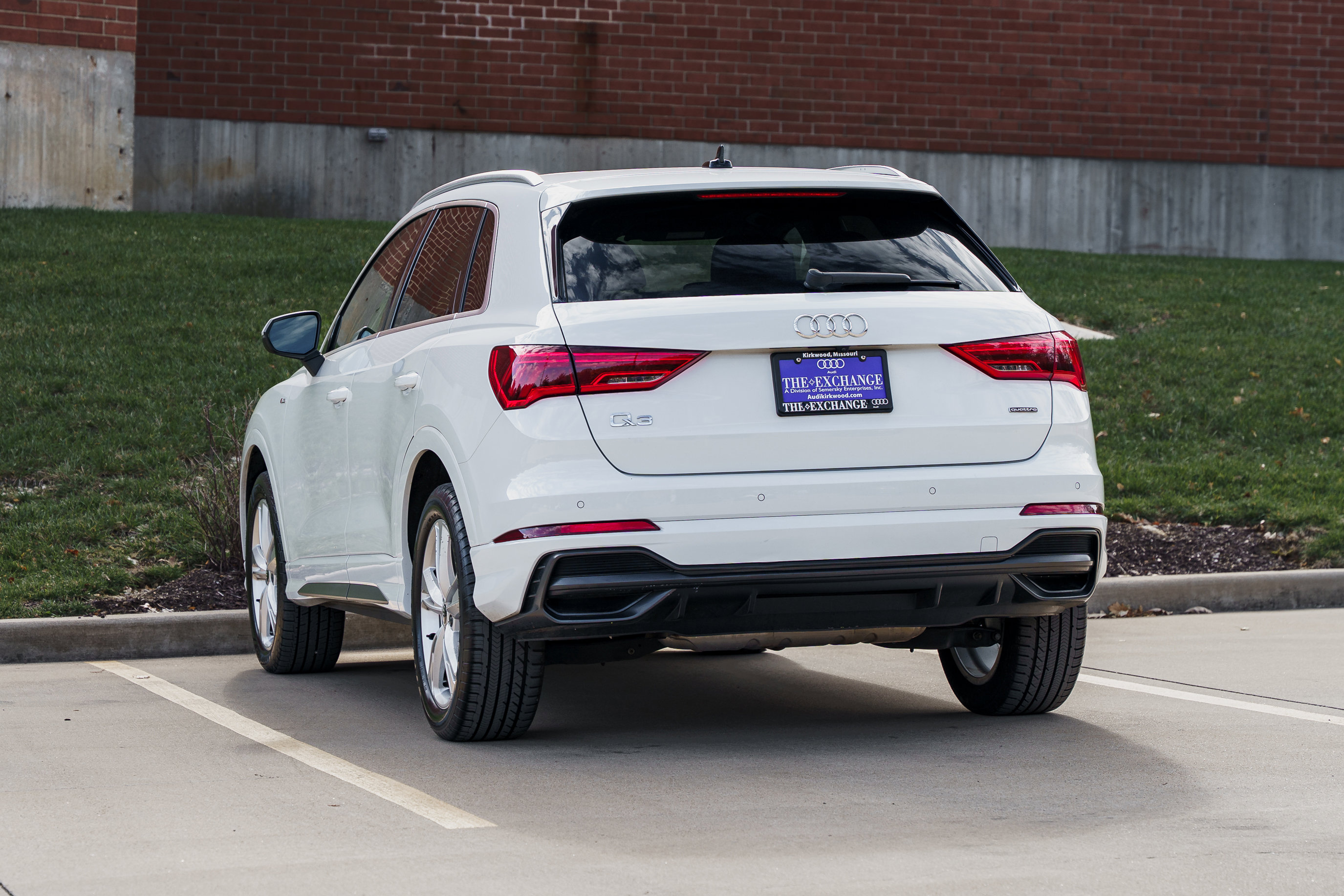 2022 Audi Q3 S line Premium Plus photo 4