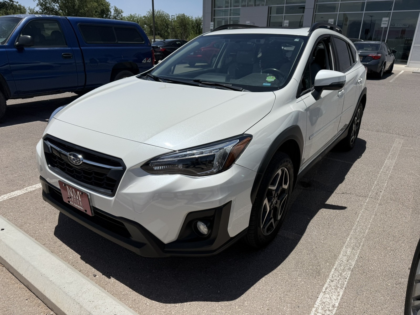 Used 2019 Crystal White Pearl Subaru Limited image 1