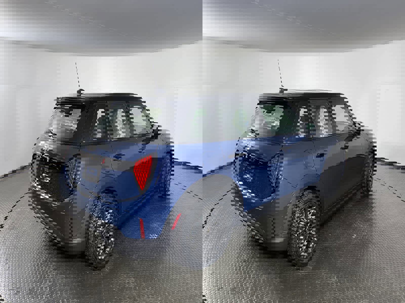2025 Mini Cooper 4 Door Hardtop S photo 3