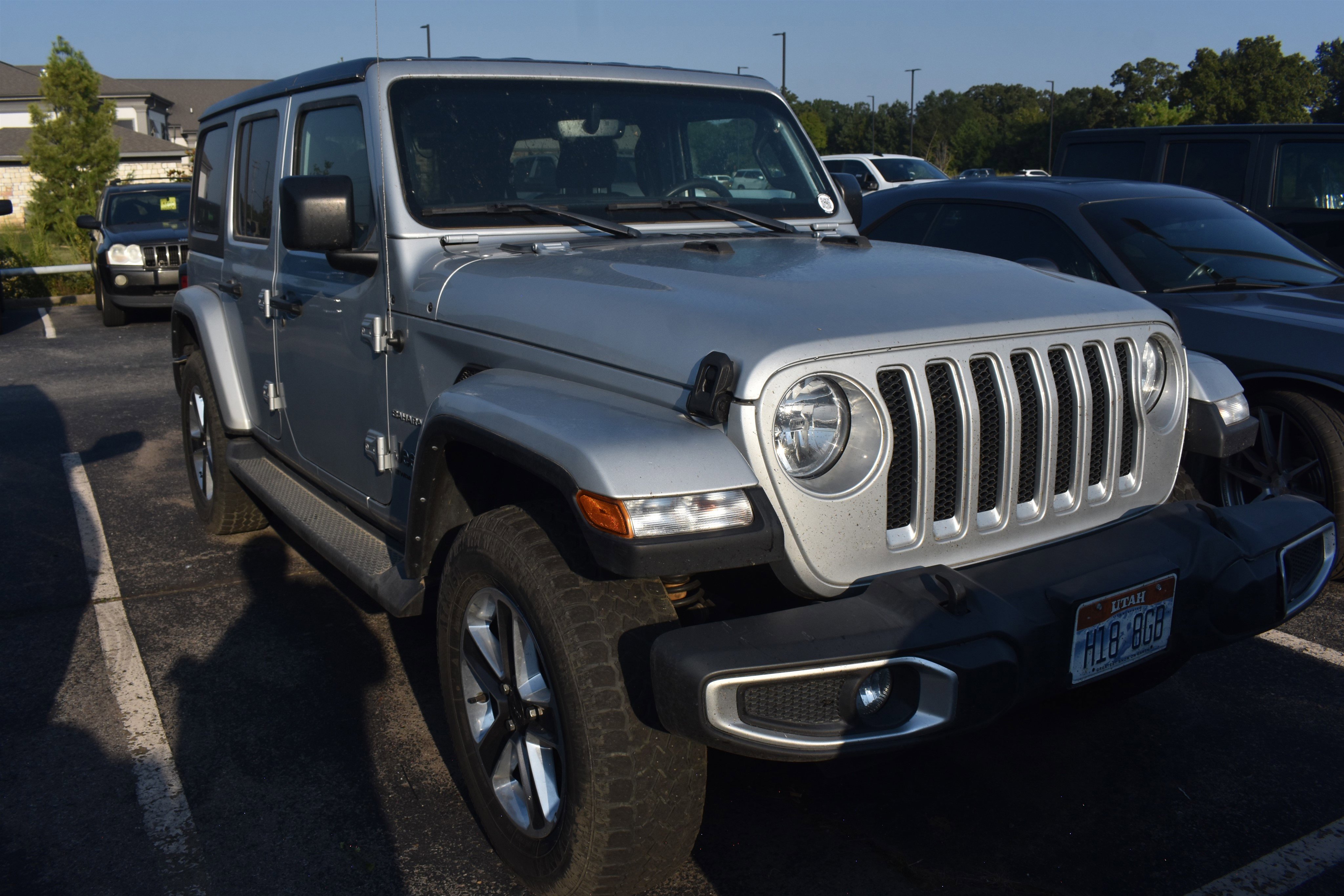 2023 Jeep Wrangler Sahara photo 2