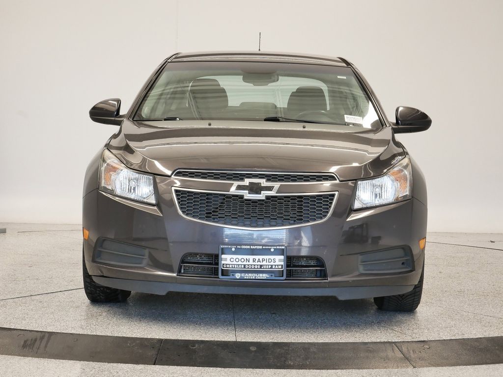 Used 2014 Chevrolet Cruze 1LT with VIN 1G1PC5SB5E7300643 for sale in Coon Rapids, Minnesota