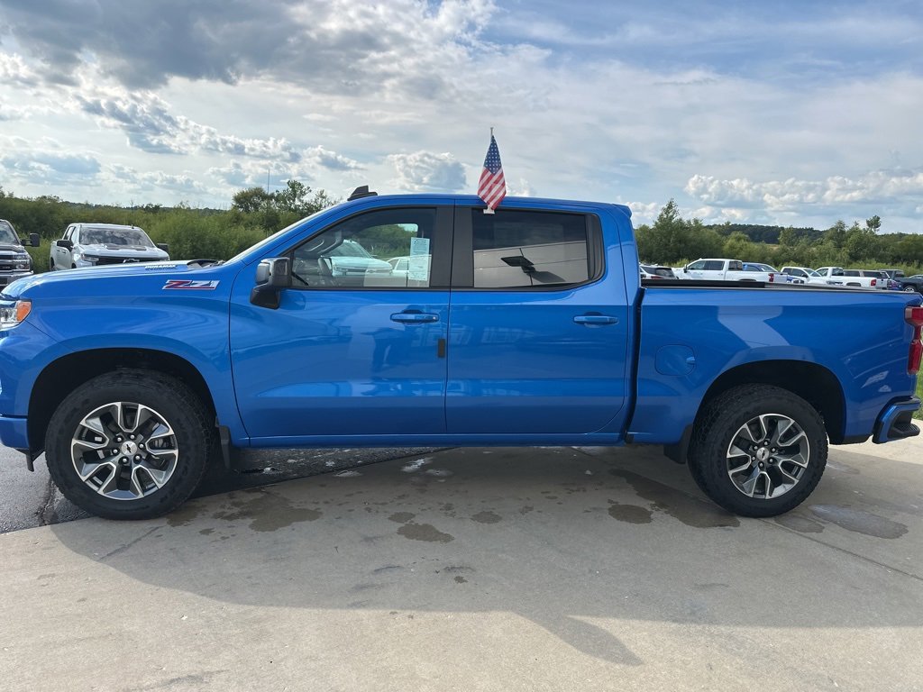 2026 Chevrolet Silverado RST photo 3
