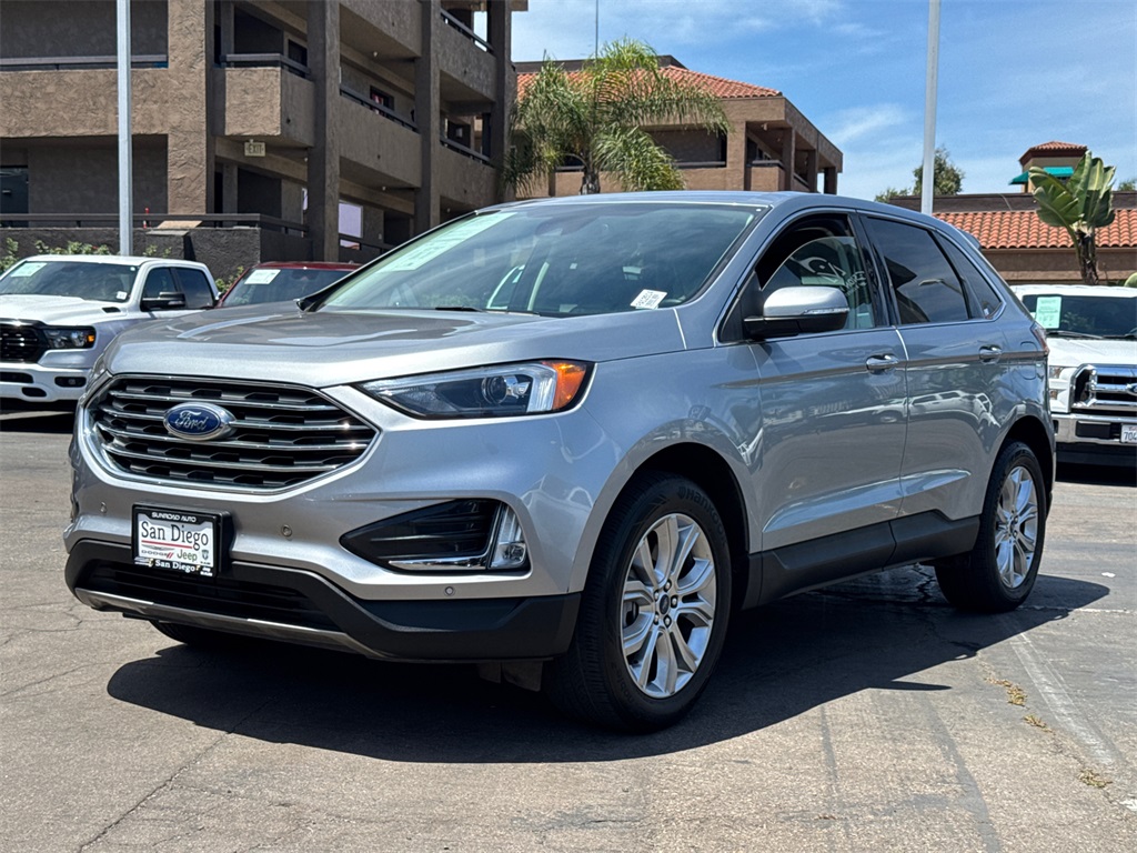 2022 Ford Edge Titanium photo 4