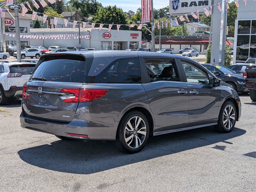 2024 Honda Odyssey Touring photo 4