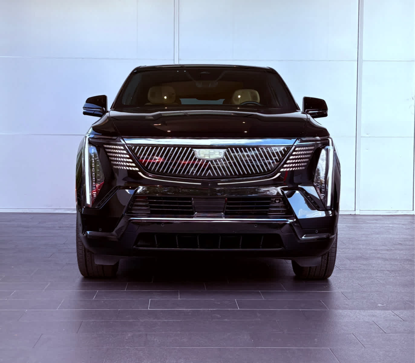 2025 Cadillac Escalade IQ Sport photo 2