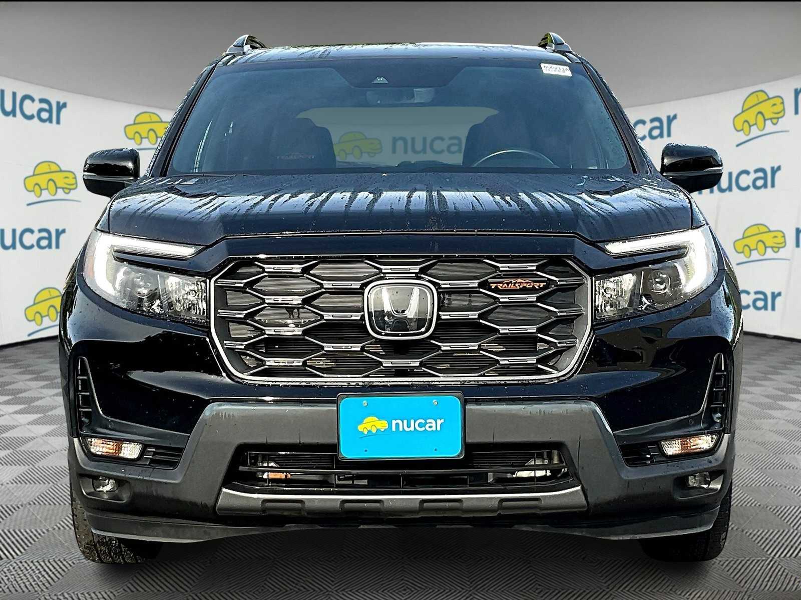 2022 Honda Passport TrailSport photo 2