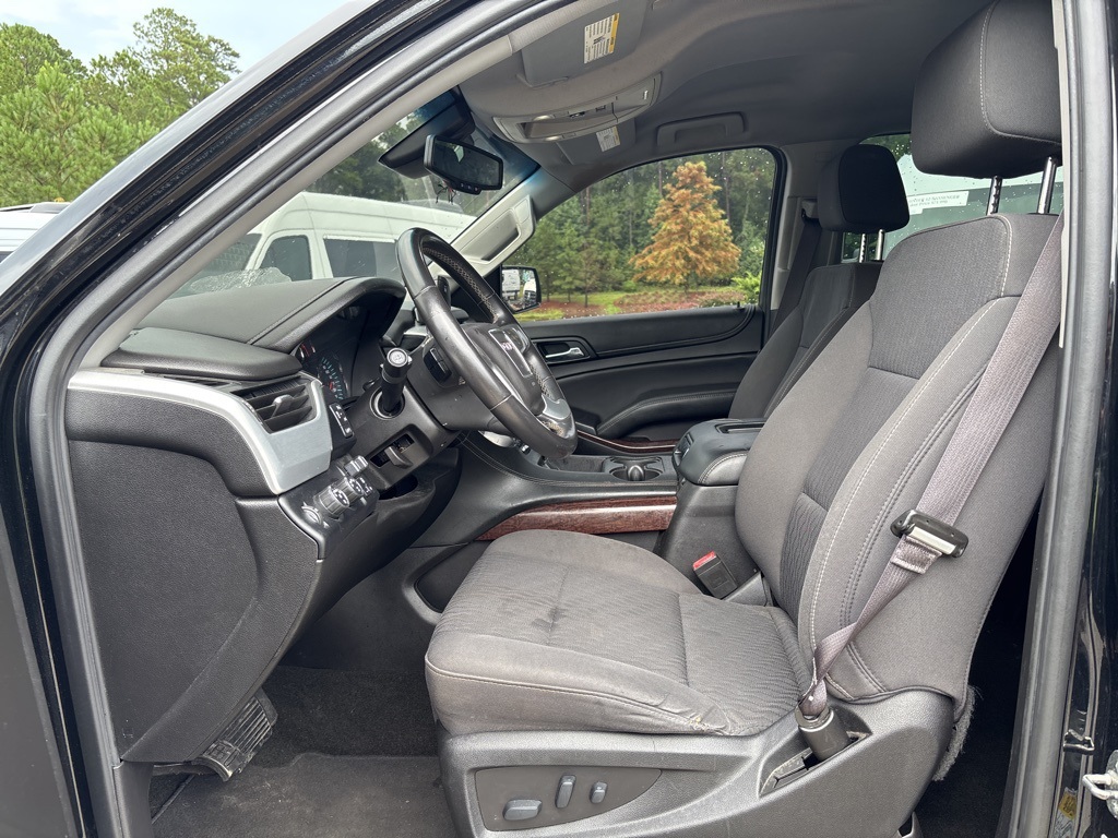 2017 Gmc Yukon SLE photo 34