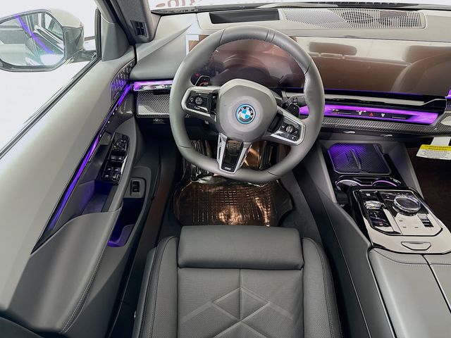 2026 Bmw 550e xDrive photo 22