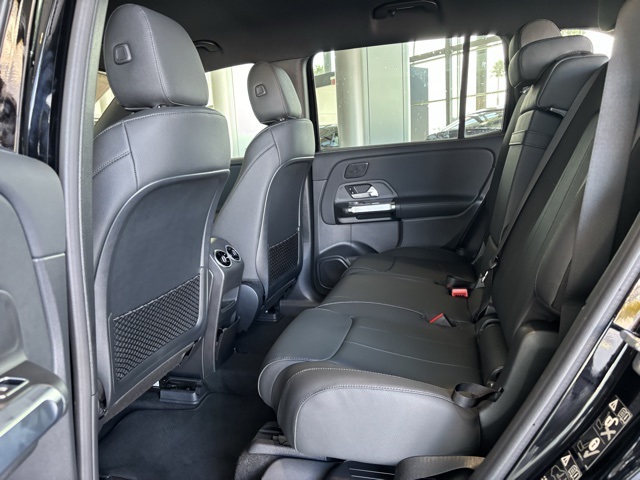 2025 Mercedes Benz EQB 300 4MATIC photo 23