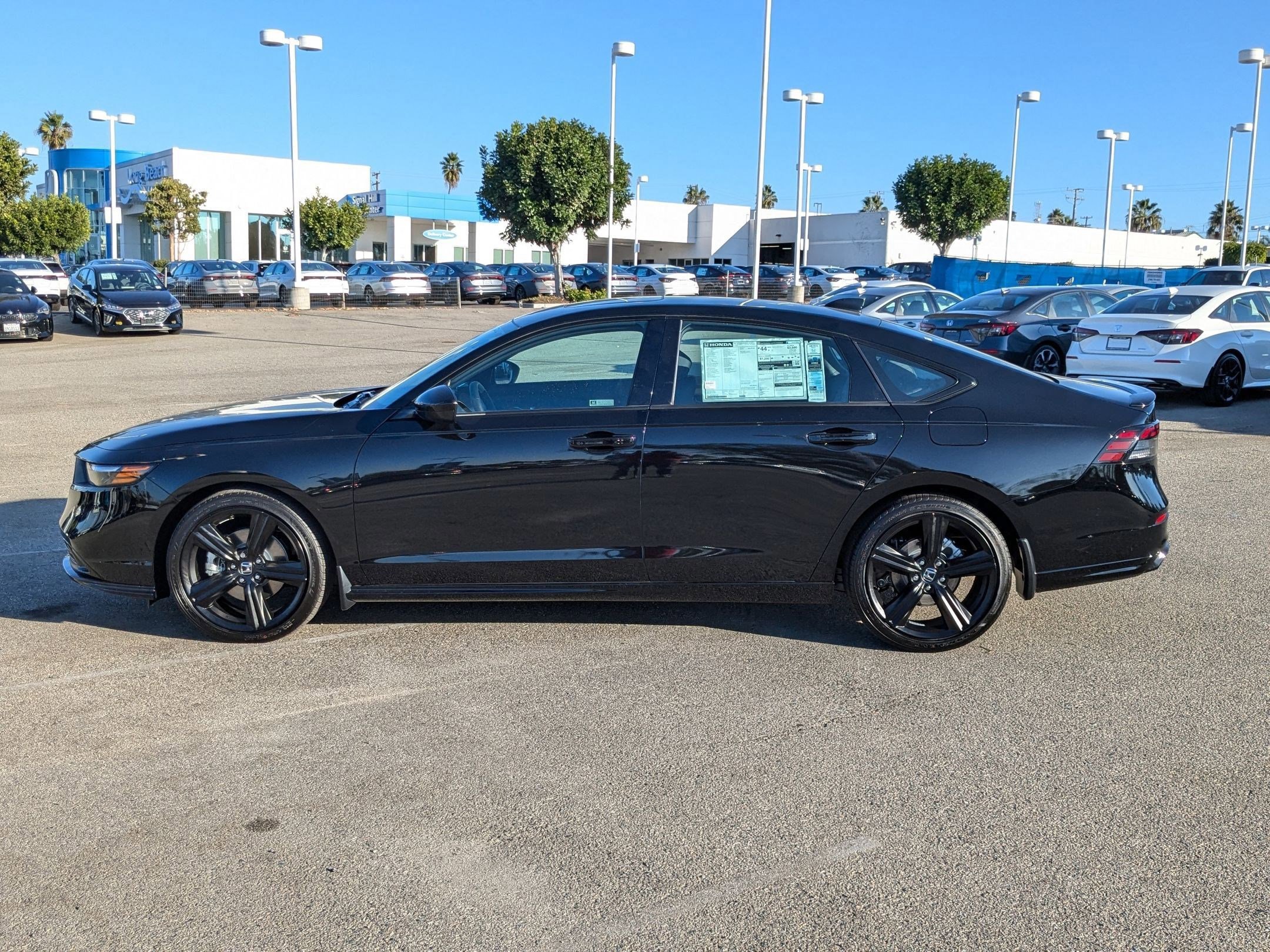2025 Honda Accord Hybrid Sport-L photo 5