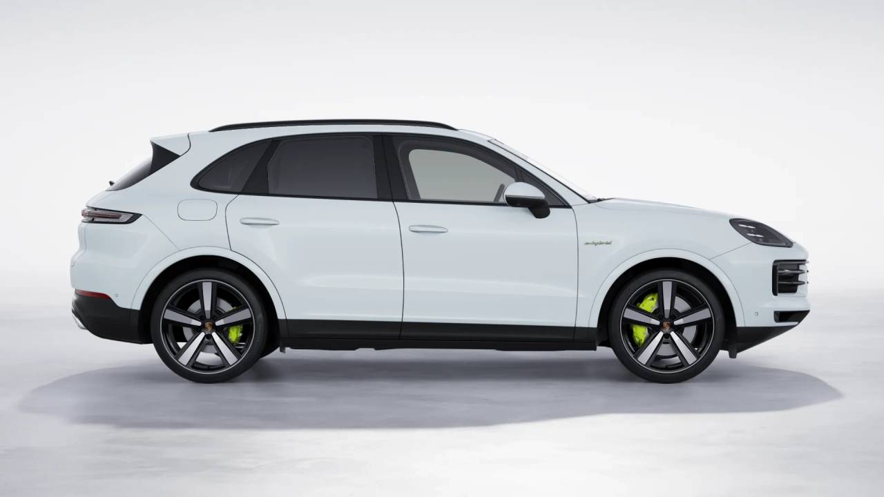 2026 Porsche Cayenne E-Hybrid photo 6