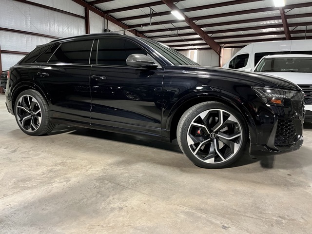 2021 Audi RS Q8 photo 5