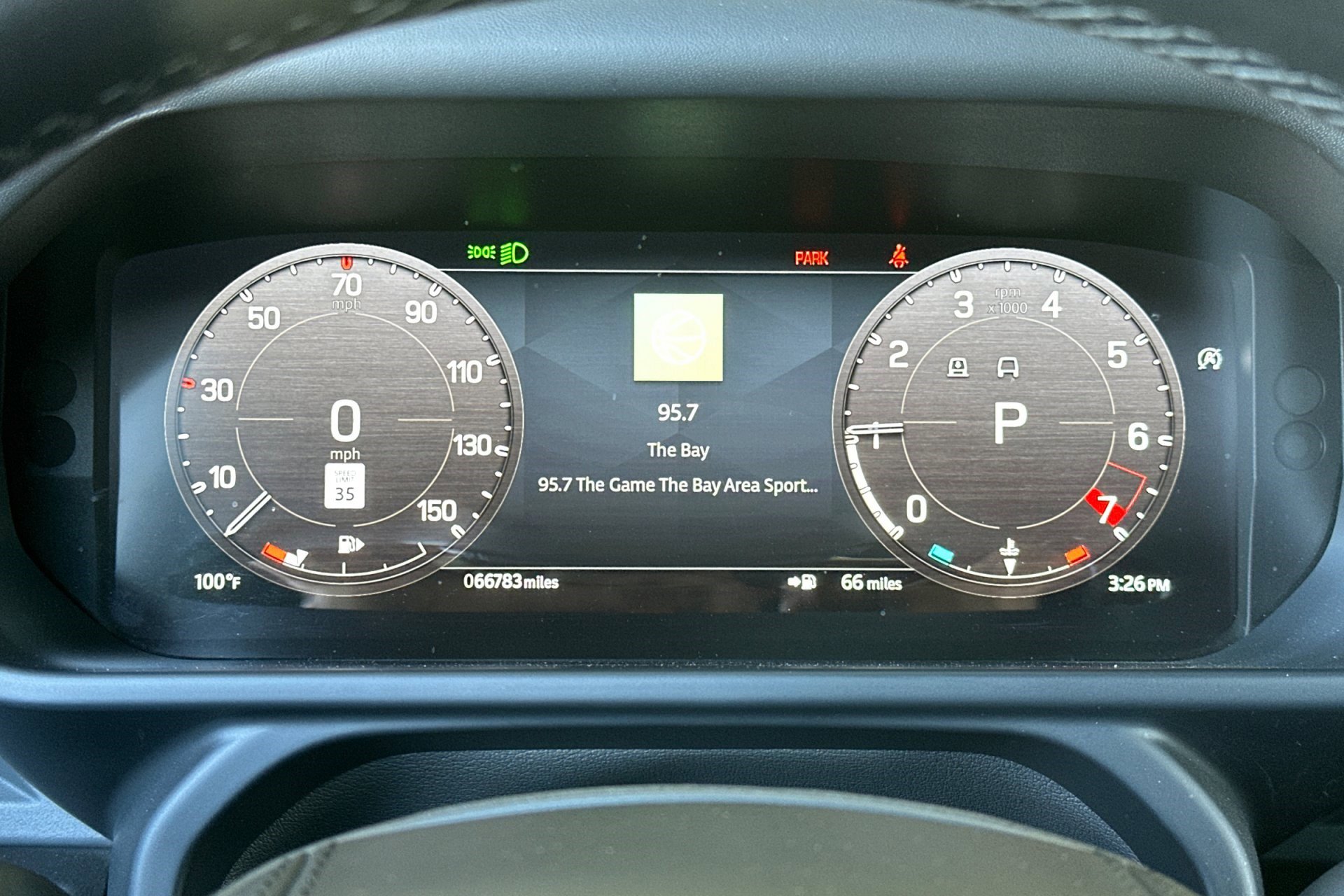 2023 Land Rover Defender 130 X photo 17