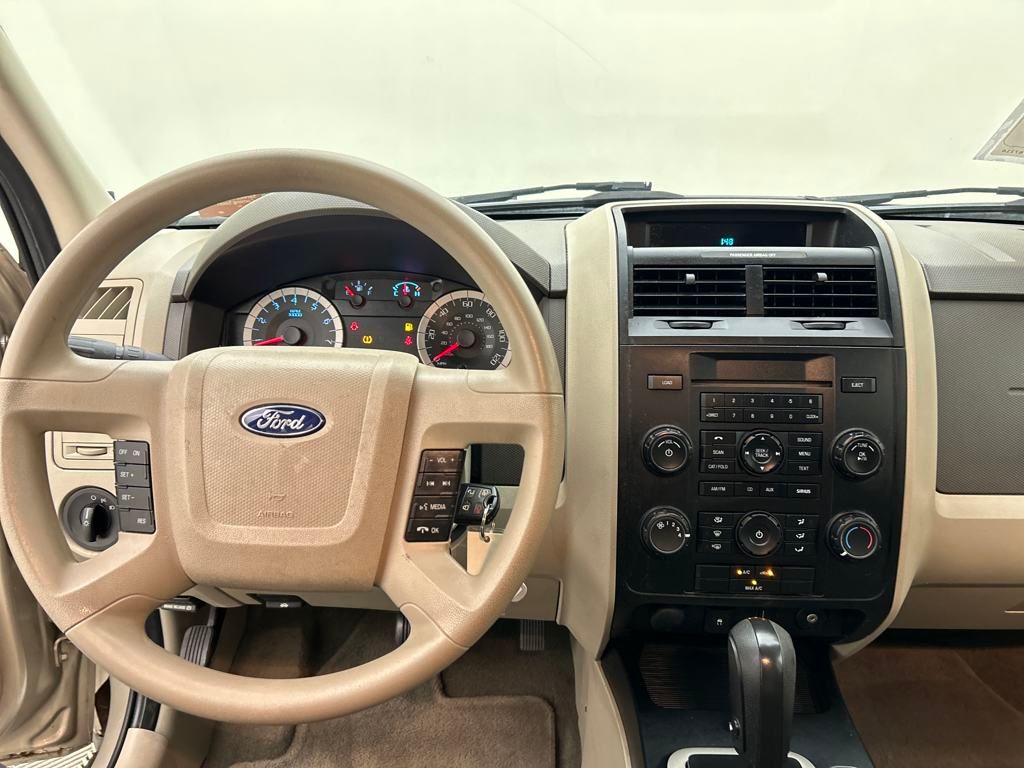 2010 Ford Escape XLS photo 14