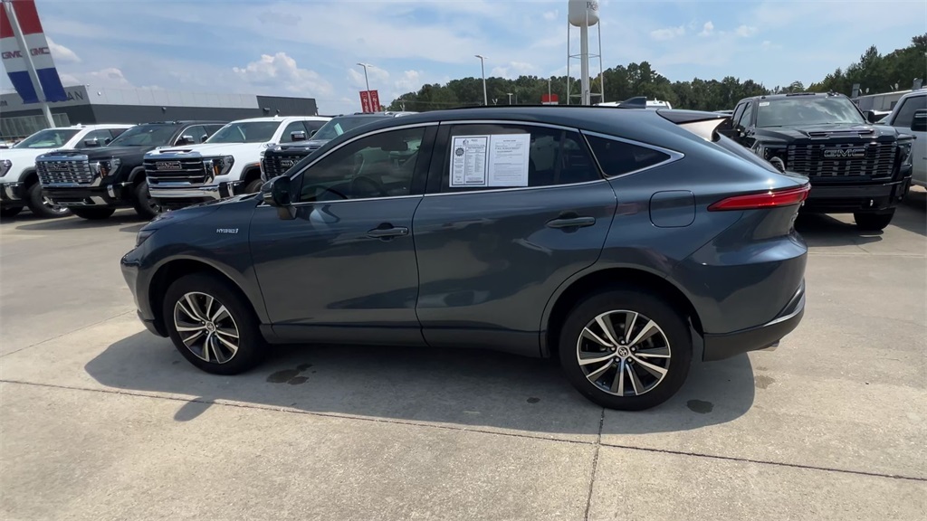 2021 Toyota Venza LE photo 6