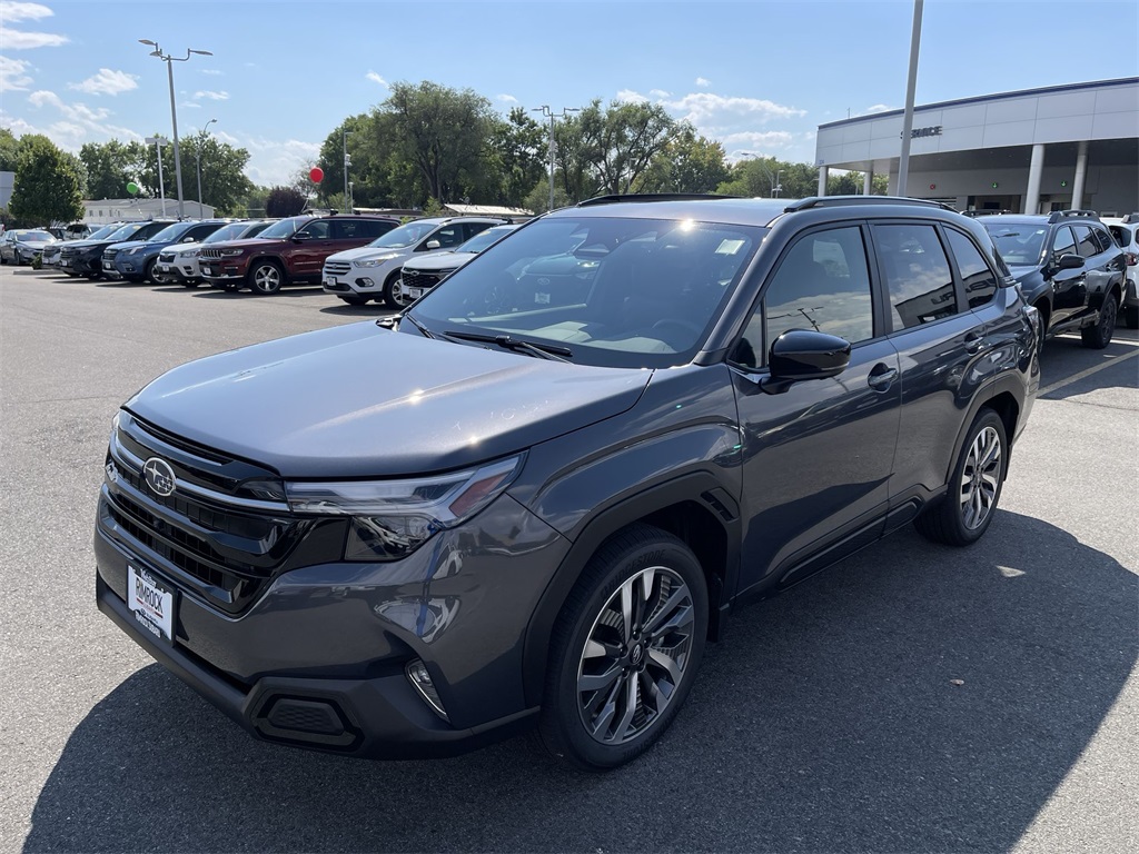 2025 Subaru Forester Touring photo 3