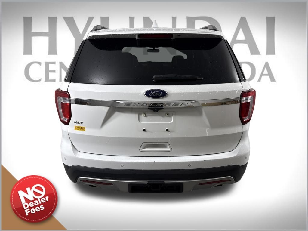 2017 Ford Explorer XLT photo 4