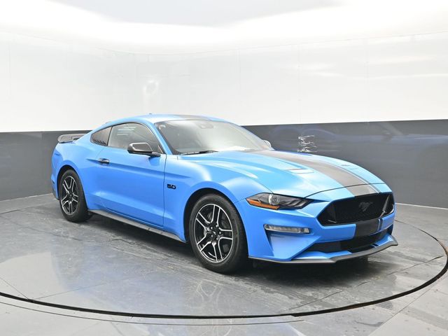 2022 Ford Mustang GT Premium photo 2