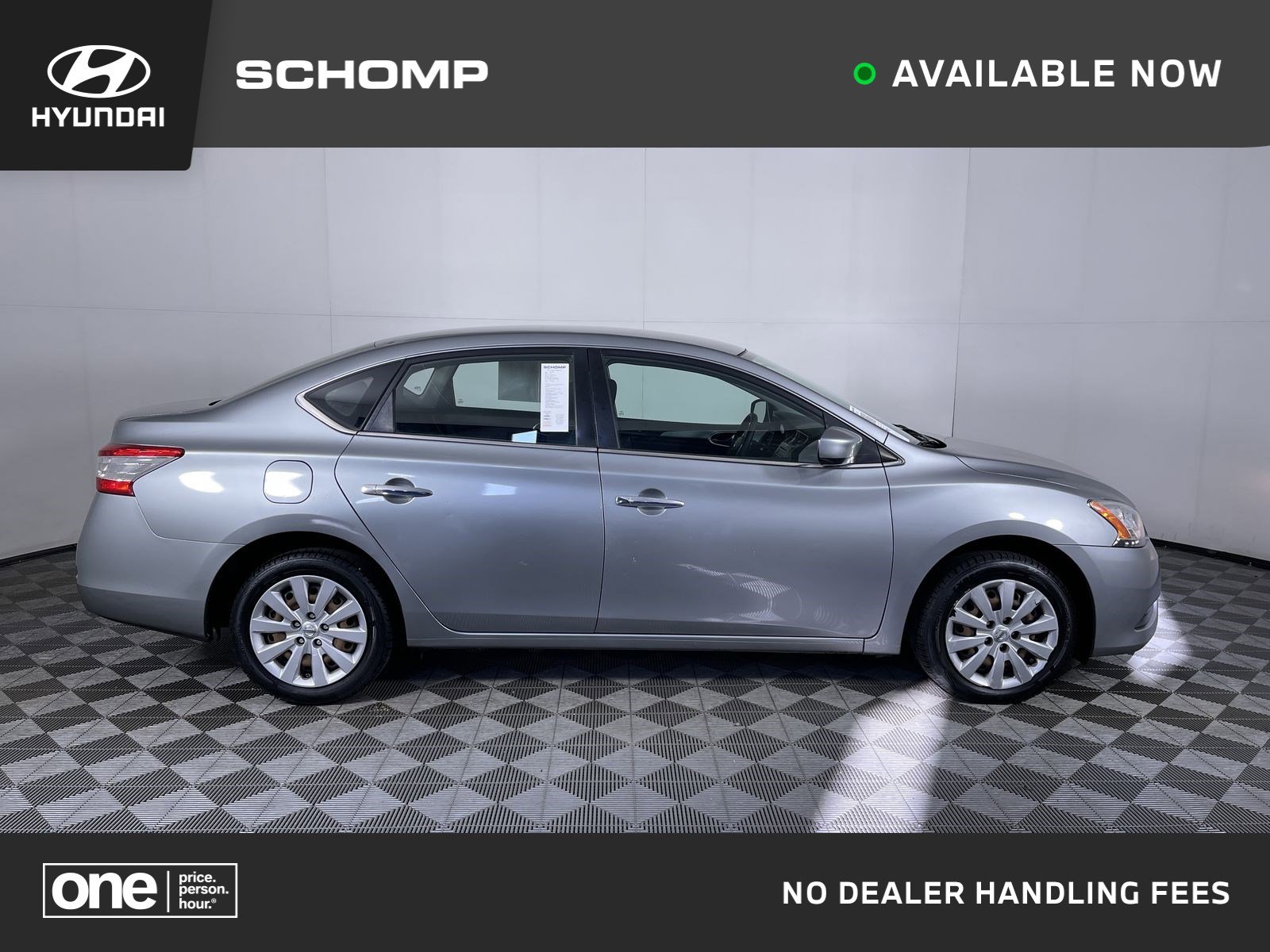 2014 Nissan Sentra S's photo