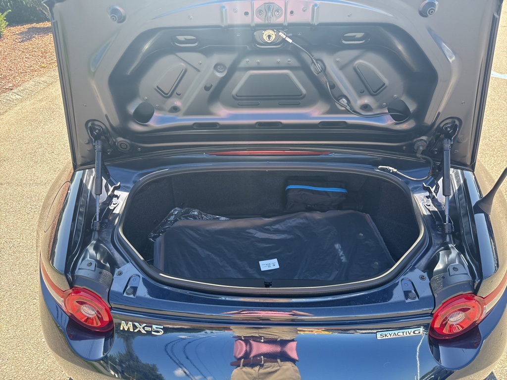 2025 Mazda MX-5 Miata Miata photo 3