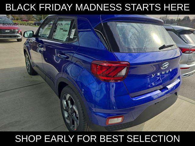 2026 Hyundai Venue SEL photo 2