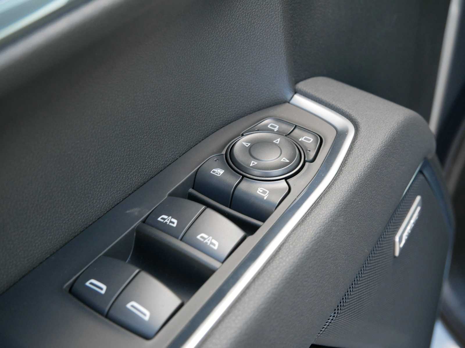 2026 Gmc Sierra 1500 SLT photo 16