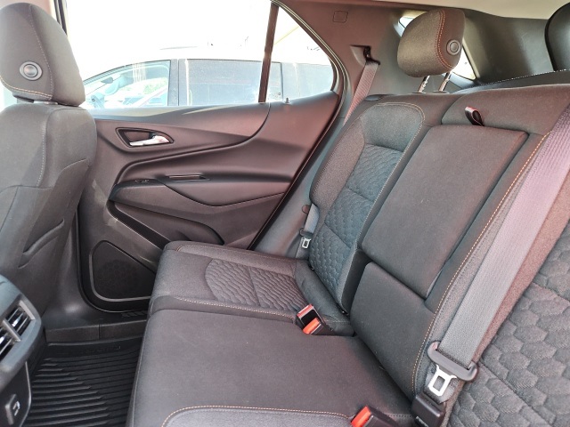 2020 Chevrolet Equinox LT photo 13