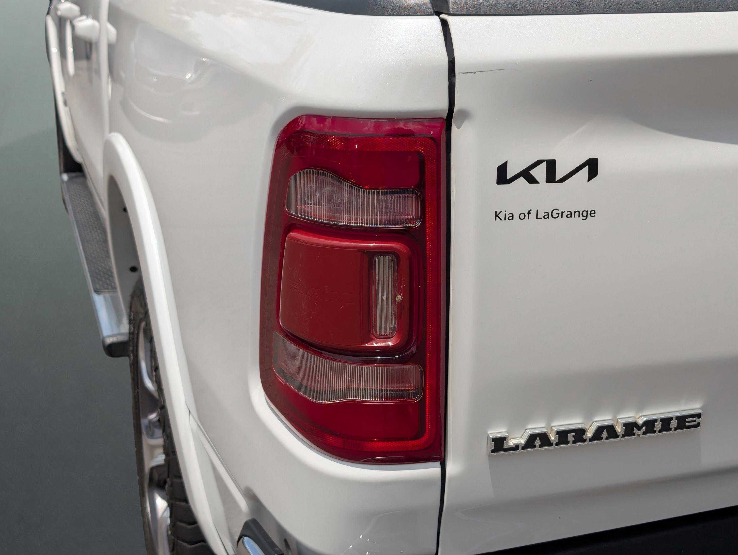 2020 Ram 1500 Laramie photo 24