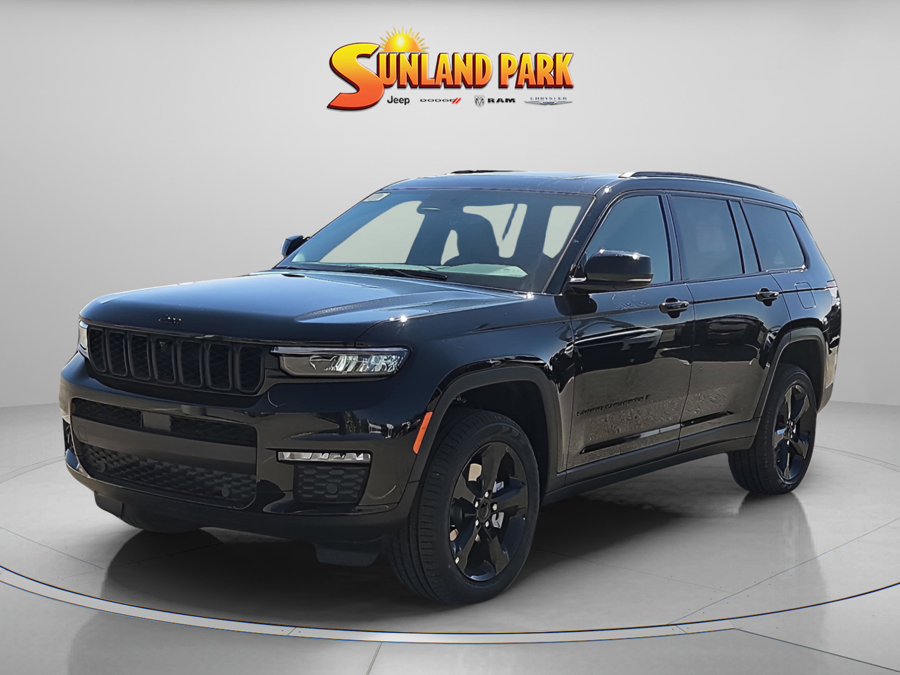 2025 Jeep Grand Cherokee Limited photo 2