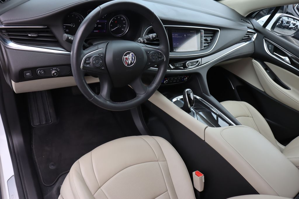2021 Buick Enclave Essence photo 9