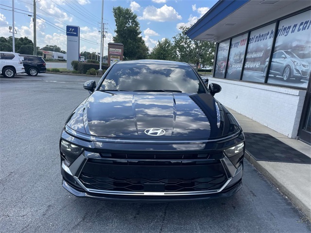 2024 Hyundai Sonata SEL photo 2