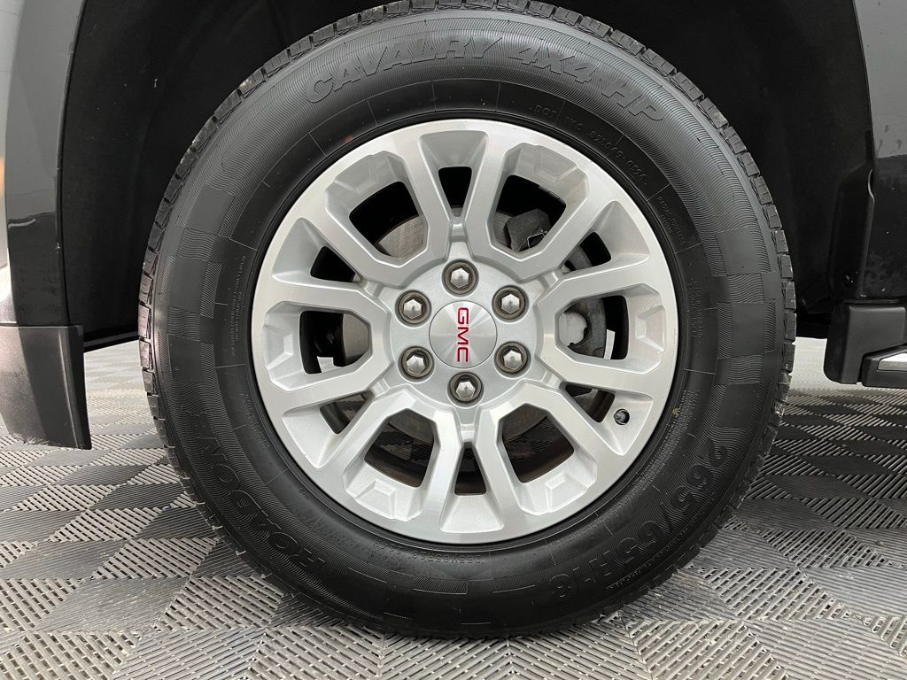 2017 Gmc Yukon SLT photo 21
