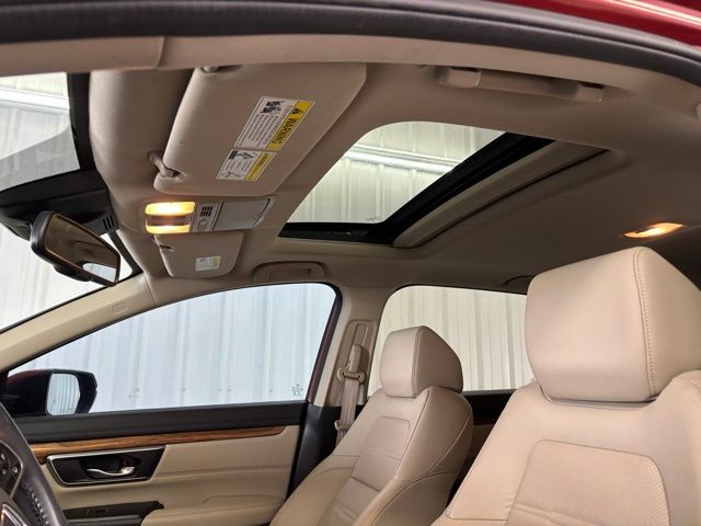 2019 Honda CR-V Touring photo 9
