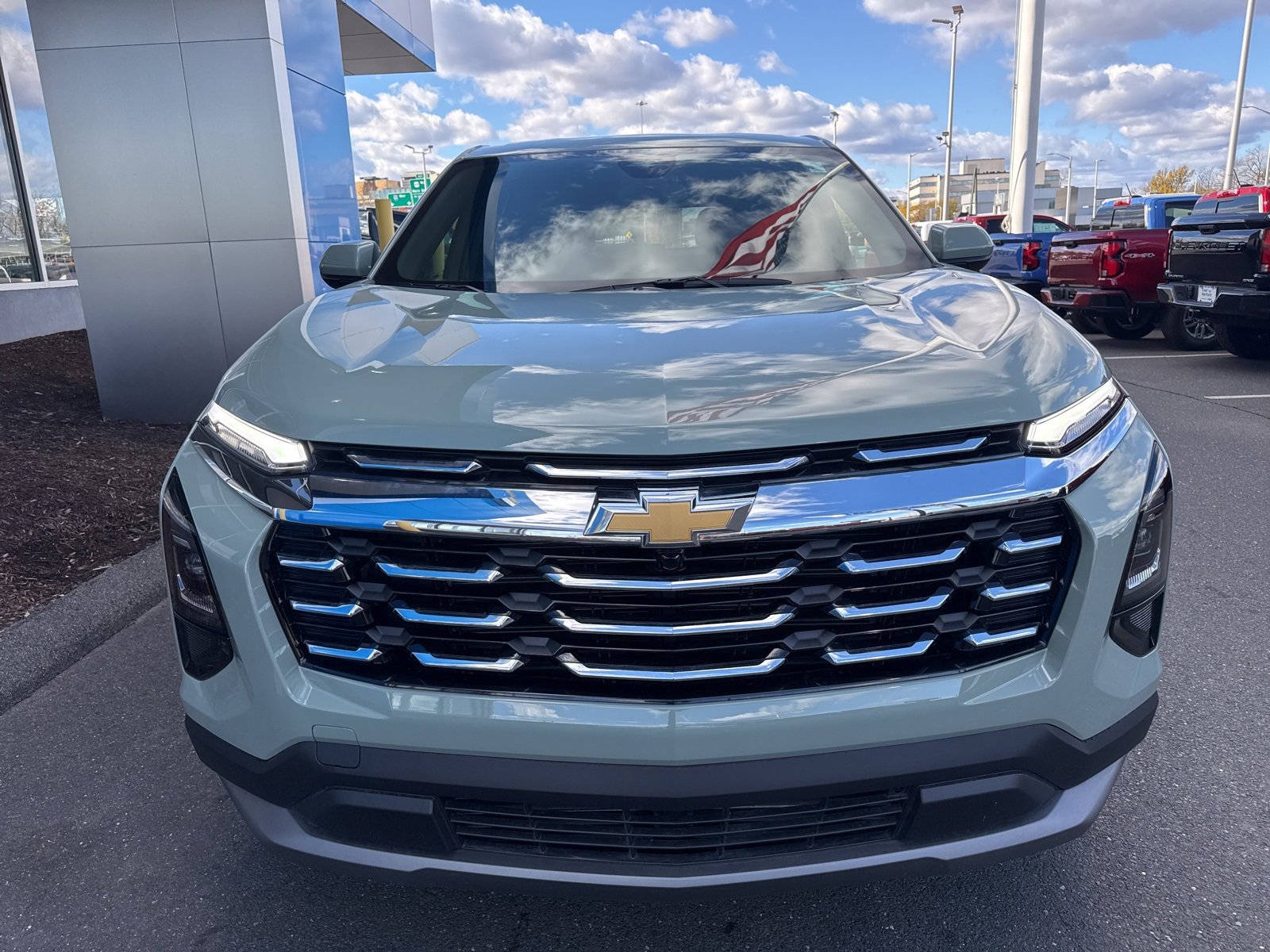 2026 Chevrolet Equinox LT photo 3