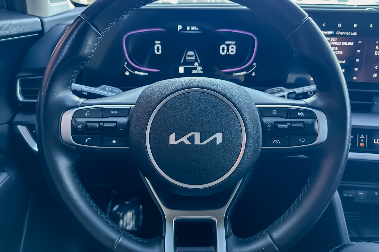 2024 Kia Sportage EX photo 17
