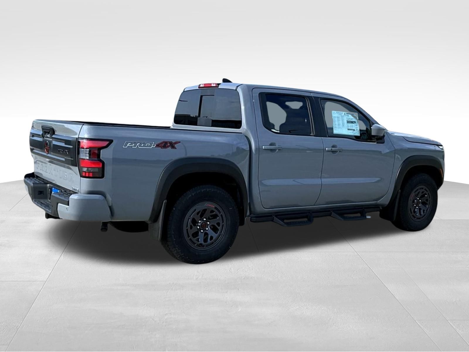 2025 Nissan Frontier PRO-4X photo 5