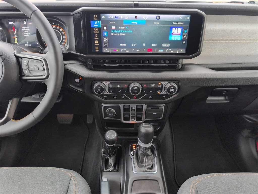 2024 Jeep Gladiator Sport photo 14