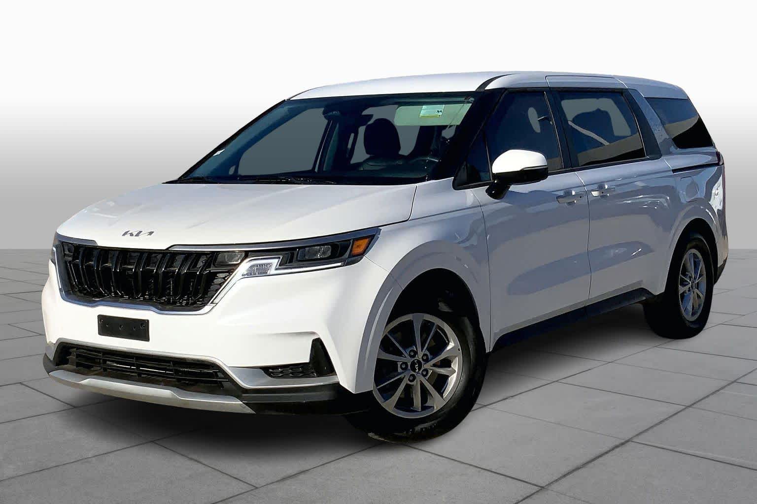 2024 Kia Carnival LX Seat Pkg's photo