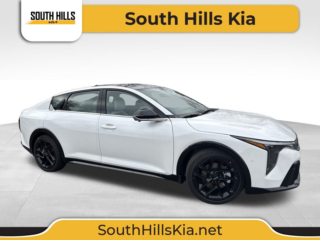 2025 Kia K4 GT-Line Turbo's photo