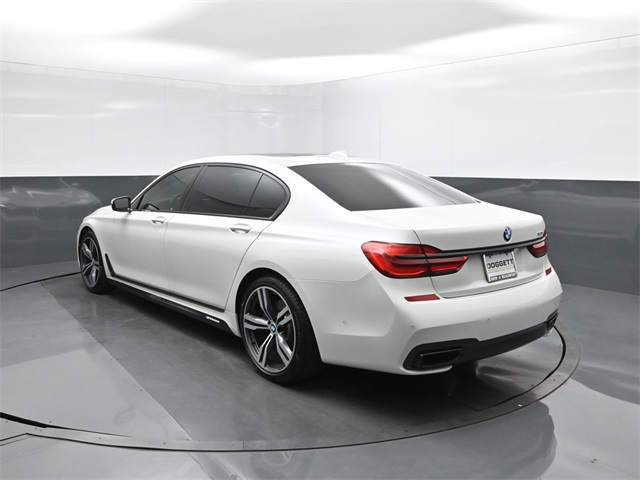 2019 Bmw 750i 7-series photo 4