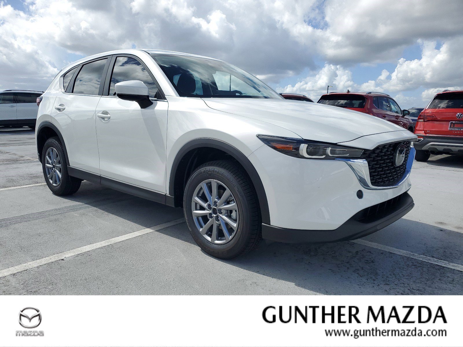 2025 Mazda CX-5 S's photo