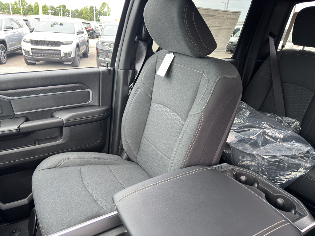 2026 Ram 2500 Big Horn photo 28