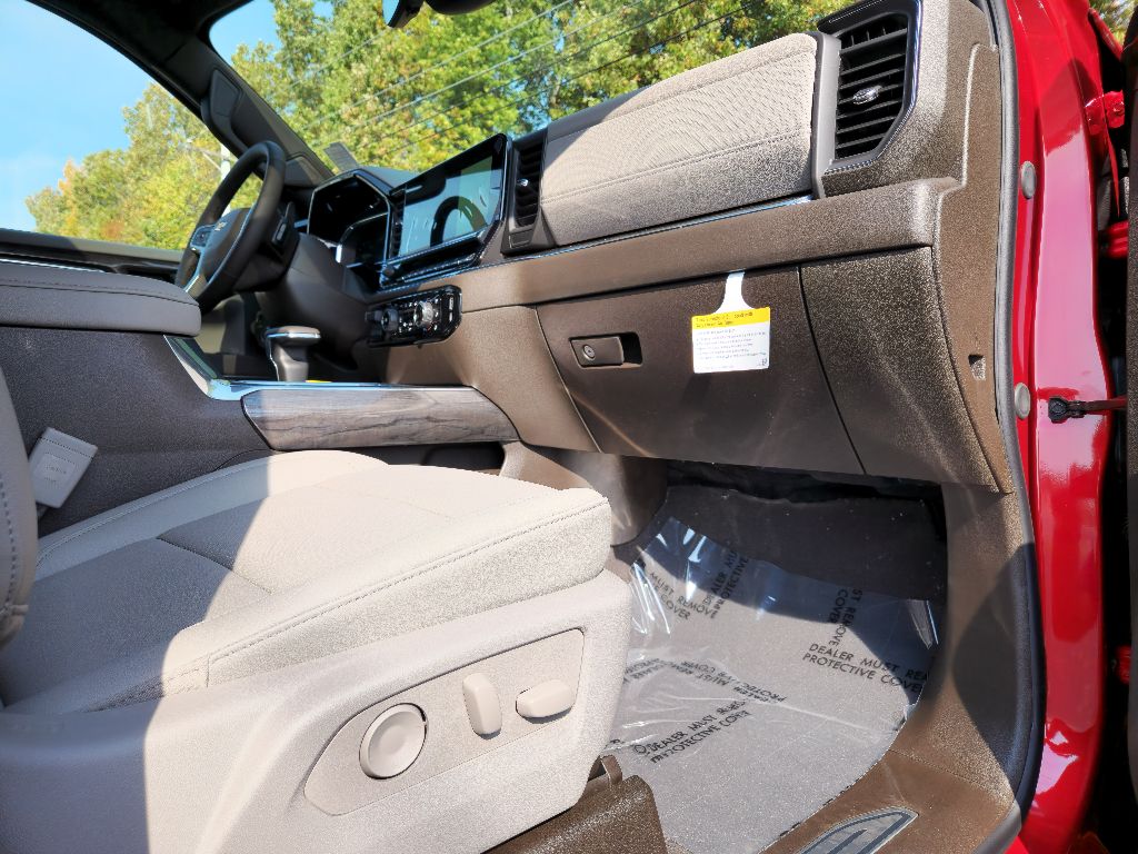 2025 Chevrolet Silverado 1500 LTZ photo 30