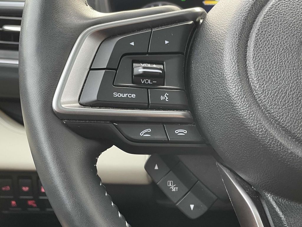 2022 Subaru Ascent Touring photo 9