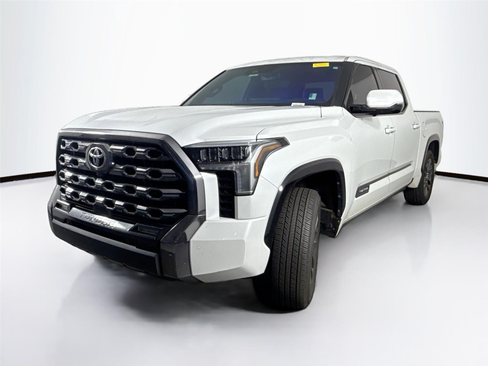 2023 Toyota Tundra Platinum photo 2