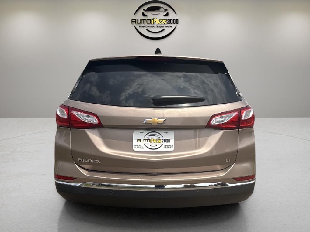 2018 Chevrolet Equinox LT photo 4