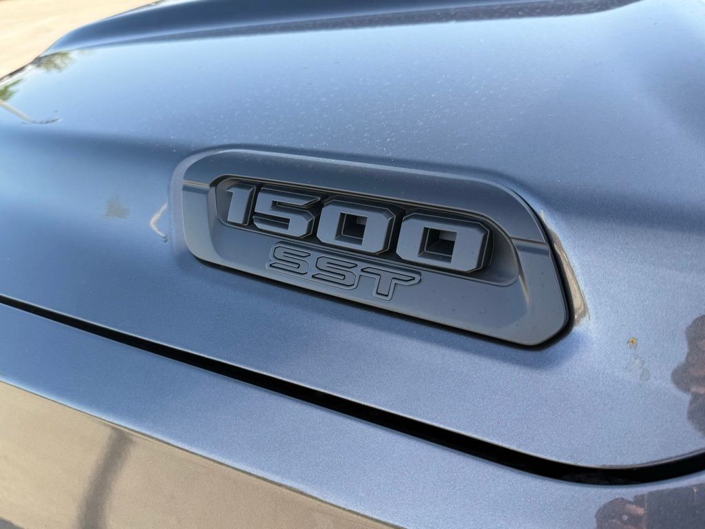 2025 Ram 1500 Tradesman photo 23