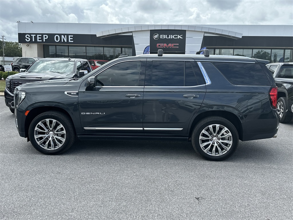 2021 Gmc Yukon Denali photo 3