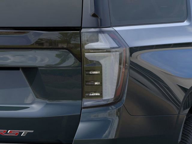 2025 Chevrolet Suburban RST photo 7